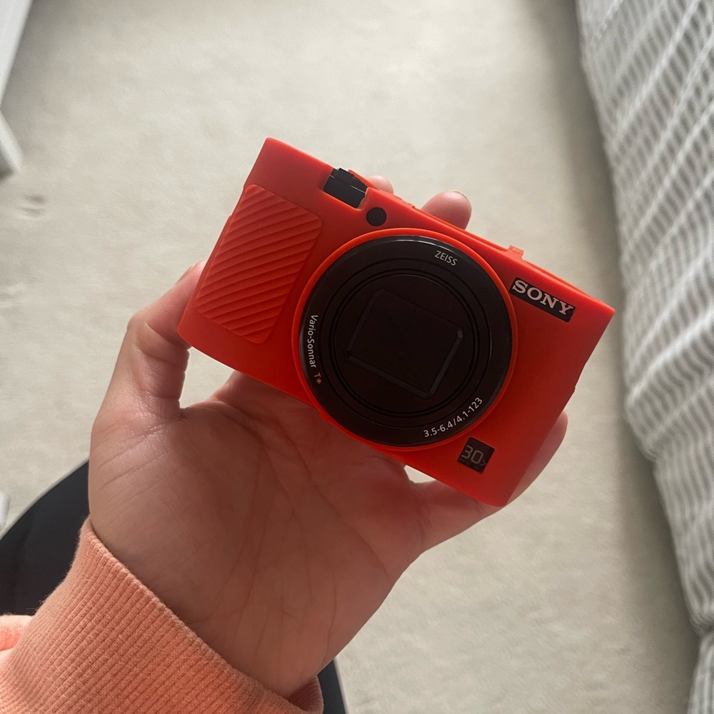 Sony Vlogging Camera AMAZING CONDITION DSC-HX80